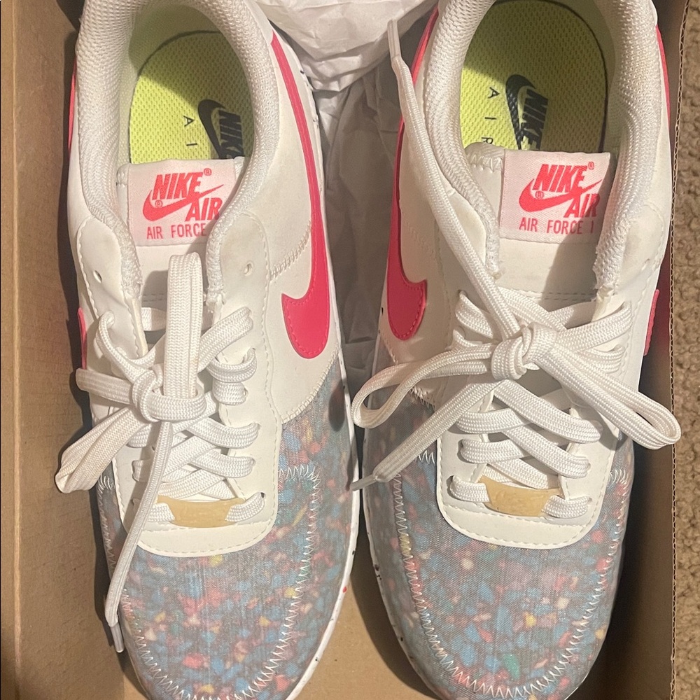 Nike Air Force 1 White and Pink with Patterned Toe size 8.5